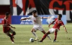  jadwal sepak bola kemarin dan bahkan membuat undang-undang yang memudahkan orang Tionghoa memperoleh kewarganegaraan Korea